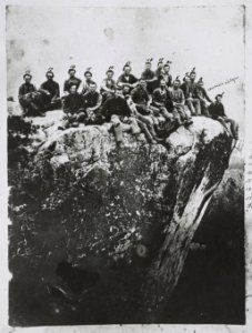 Group of 7th Illinois Soldiers on Lookout Mountain, Tenn., June 19, 1864 LCCN2013647890