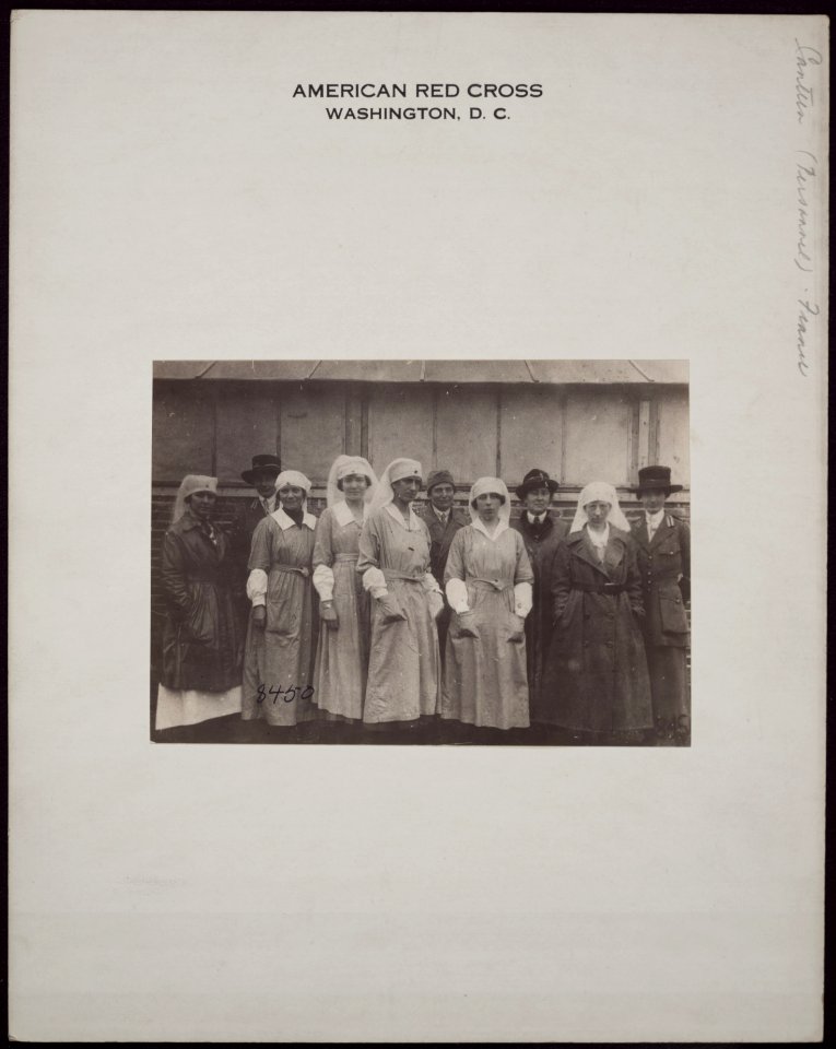 Group of ARC workers at a Red Cross canteen Left to right - Miss Anna L. Rochester, Miss Gladys Cromwell, Miss Elizabeth Strang, Miss Helen J. Day, Miss C. Wheller, Mrs. Mary Palmer Gardner, LCCN2013649143