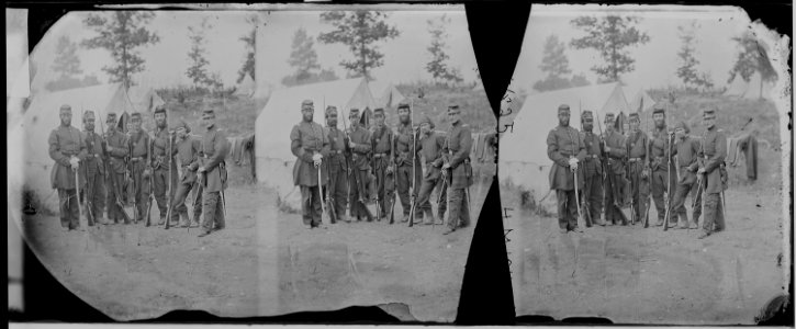 Group of 4th Michigan Infantry - NARA - 529510 photo