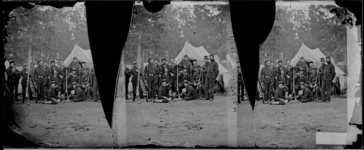 Group of Co. M 4th Infantry, Mich - NARA - 529452