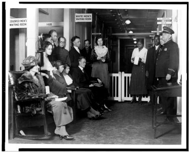 Group of federal employees waiting for treatment at the Public Health Service Dispensary -32, which has recently been opened for the exclusive benefit of government workers LCCN93510970
