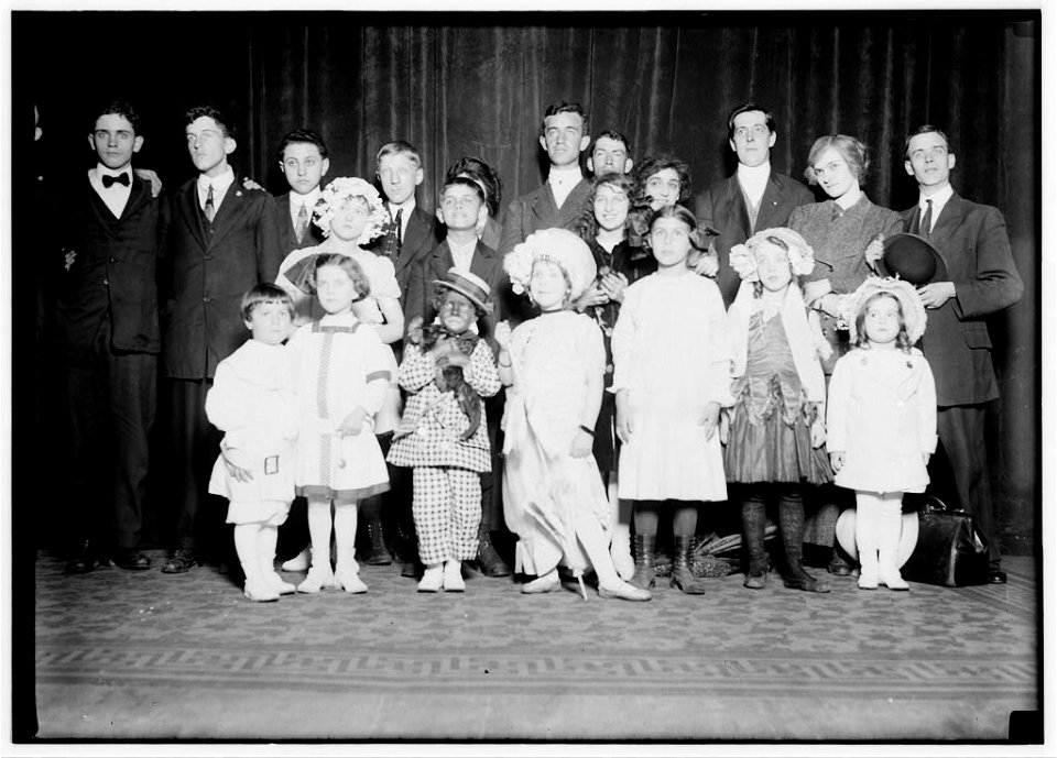 Group of children acting in the Majestic Theatre on Amateur Night. The children are (alleged) amateurs, the older ones are mostly amateurs, with a few professionals. (for further details see LOC nclc.05497