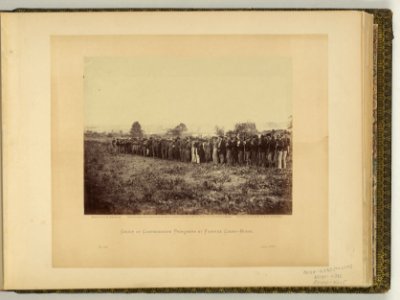 Group of Confederate prisoners at Fairfax court-house - negative by T.H. O'Sullivan ; positive by A. Gardner. LCCN2002713087