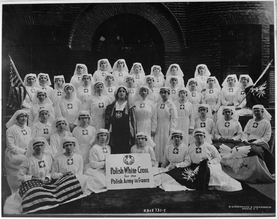 Group of Polish nurses who were recruited through the efforts of the president of the Polish White Cross, Madame... - NARA - 533753