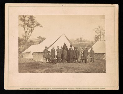 Group of President Lincoln, Gen. McClellan, and suite, at headquarters Army of Potomac, previous to reviewing the troops and the battle-field of Antietam, 3d Oct., 1862 LCCN2014646943