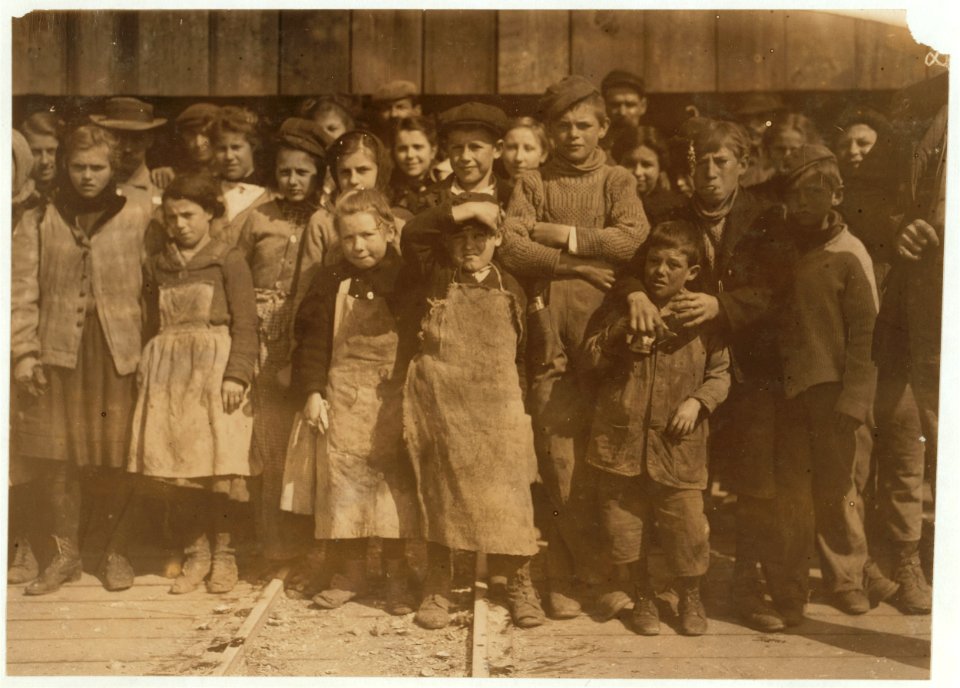 Group of oyster-shuckers working in Alabama Canning Co. LOC nclc.00836