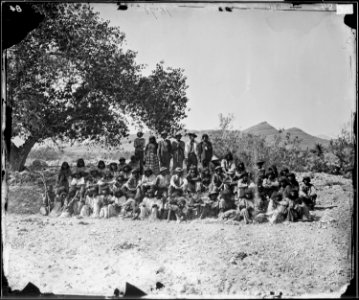GROUP OF PAH-UTE INDIANS, NEVADA, COTTONWOOD SPRINGS - NARA - 524187