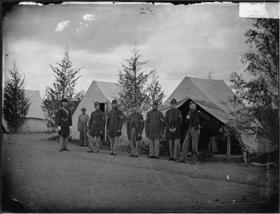 Group of officers with soldiers - NARA - 529390