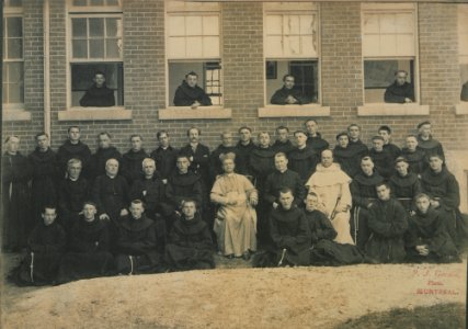 Group of Oxford and Cambridge Athletic team in running costume (HS85-10-12414)