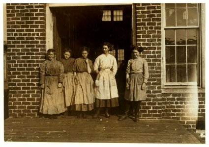 Group of spinners in Cotton Factory. LOC nclc.01931
