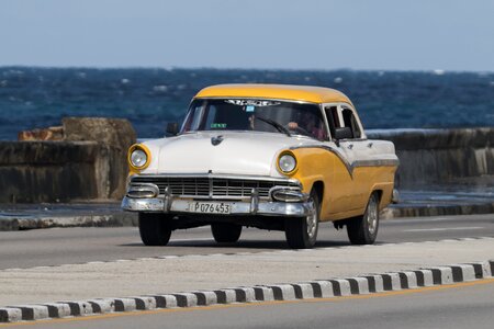 Car classic almendron photo