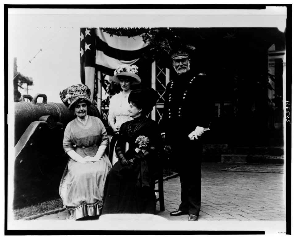 Group portrait of Ida H. Grant, unidentified woman, Julia Dent Grant, and Frederick Dent Grant, son of U.S. Grant, LCCN2001695461