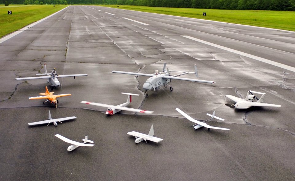 Group photo of aerial demonstrators at the 2005 Naval Unmanned Aerial Vehicle Air Demo (cropped)