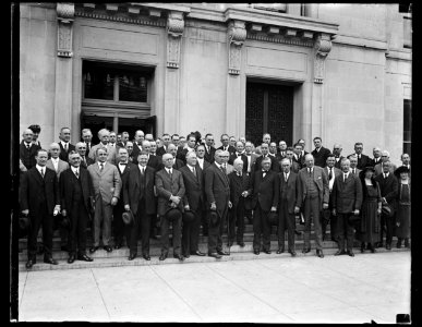 Group- includes James J. Davis, Herbert Hoover LCCN2016890761