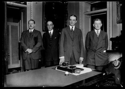 Group; Charles Dawes, right LCCN2016887037