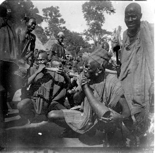 Groupe de musiciens, N’zo (Guinée), 16 septembre 1898