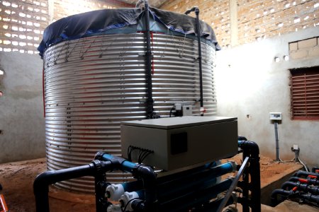 Growing food for Mali in Mali (42706610052)