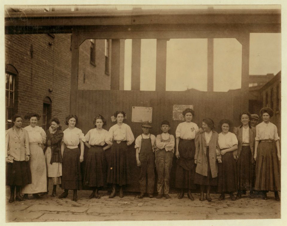 Groups of workers in Hand Silk Mill. LOC nclc.01882
