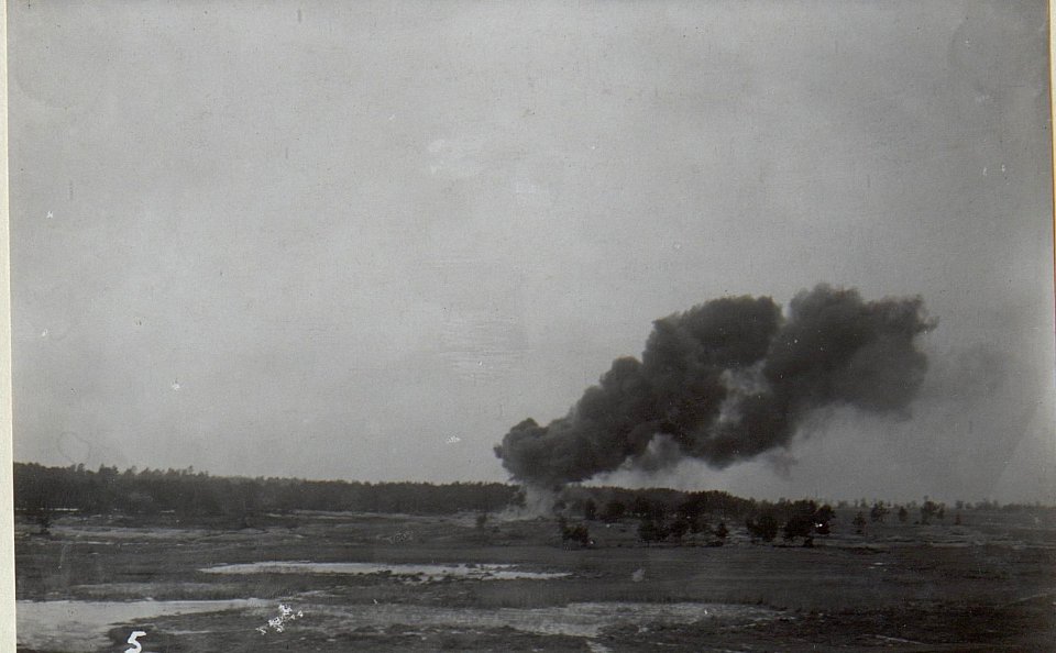 Großer deutscher Flammenwerfer vom Sturmkurs (BildID 15662759)