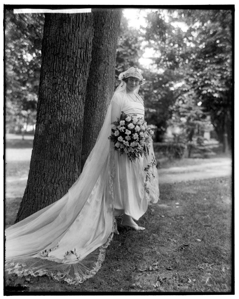 FRAZER, J.P., MRS. LCCN2016859897