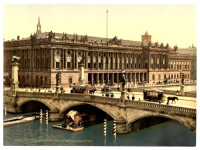 Frederick's Bridge and the Bourse, Berlin, Germany-LCCN2002713626