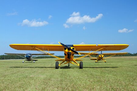 Super cub grass strip aeroplane