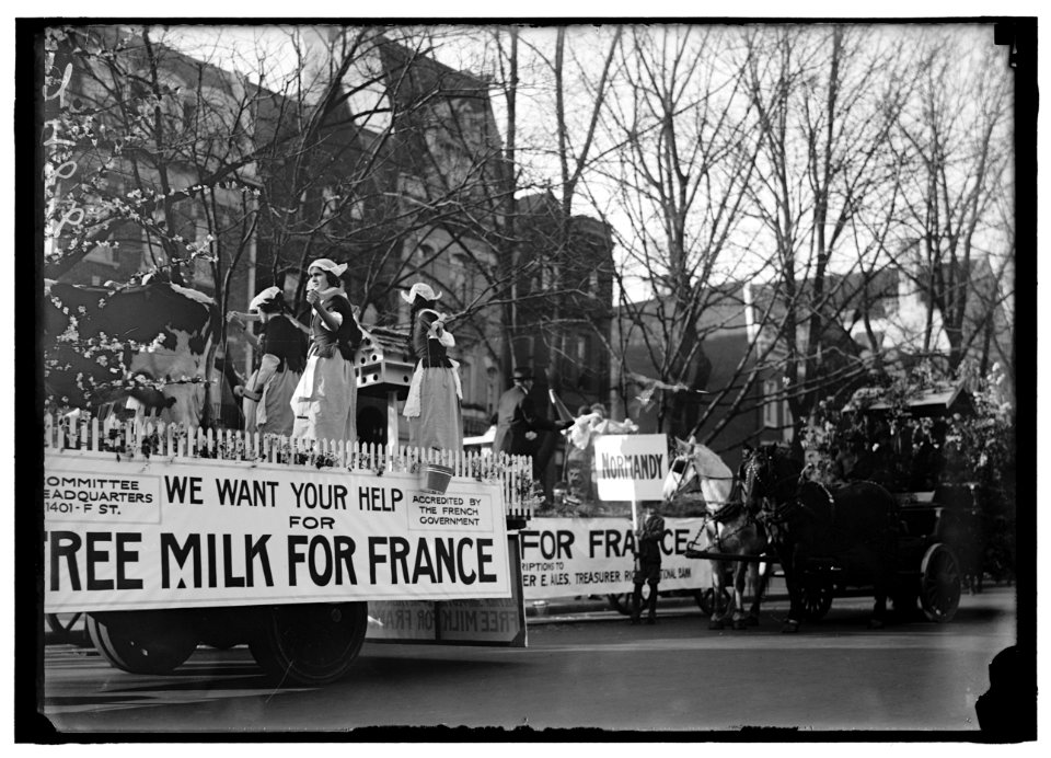 FREE MILK FOR FRANCE 'PARADE' LCCN2016869576