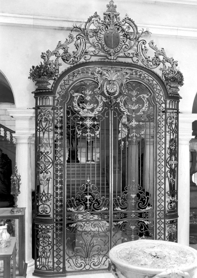 French - Choir Gates - Walters 52283