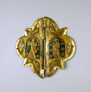 French - Clasp with Annunciation Scene - Walters 44115