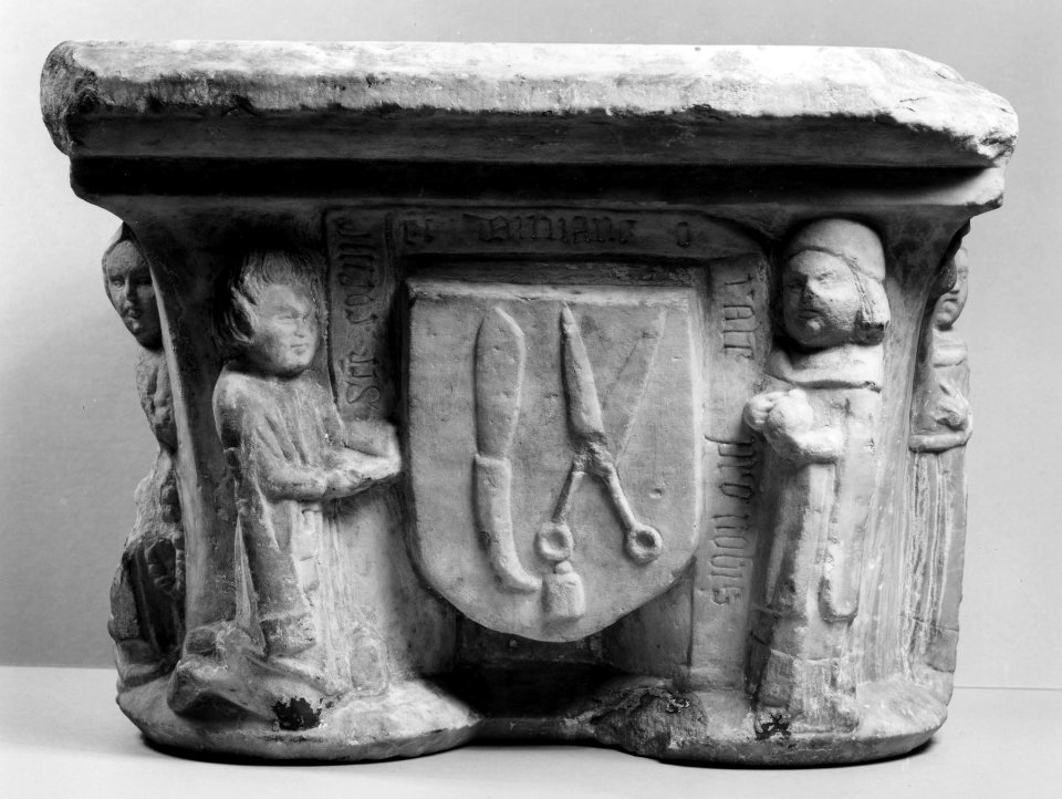 French - Double Capital Depicting Saints Cosmas and Damian (Guild of Barber-Surgeons) - Walters 27572