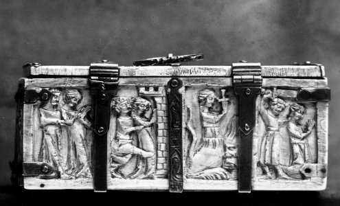 French - Casket with Scenes from the Lives of the Virgin and Saint Margaret - Walters 71197