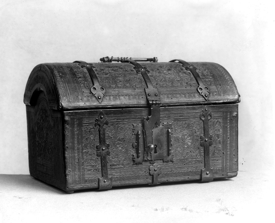 French - Coffret and Key - Walters 7312