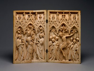 French - Diptych with the Virgin and Child, and the Crucifixion - Walters 71276 - Open