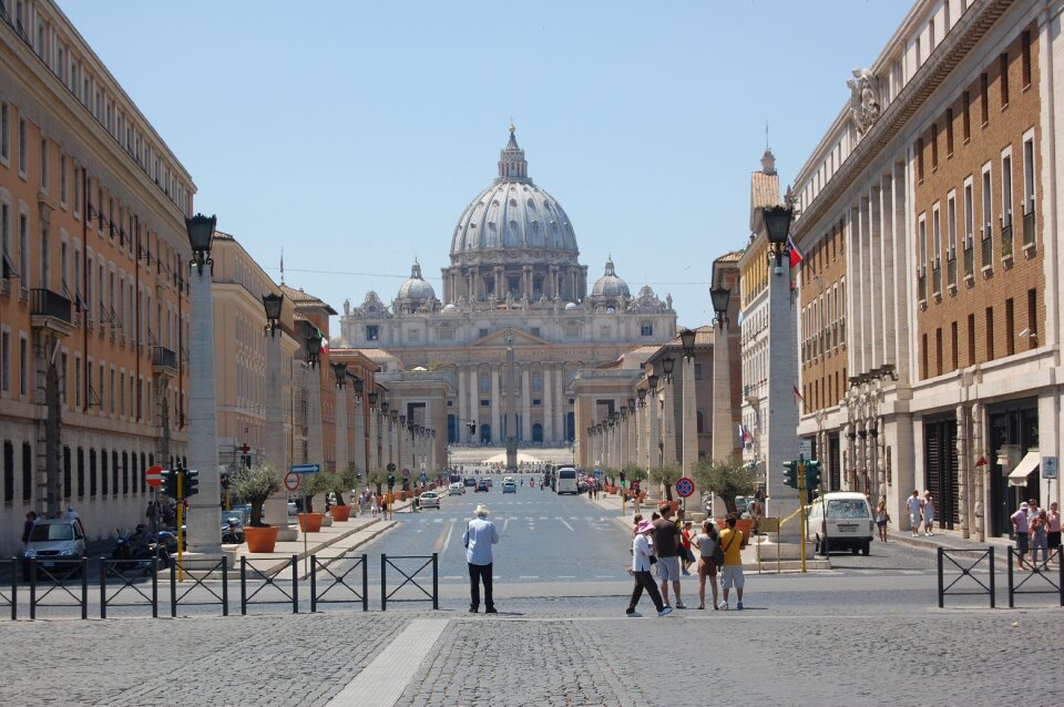 Building street rome