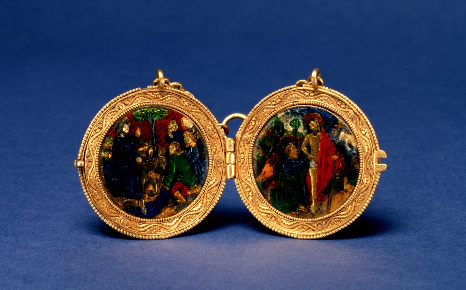 French - Locket with Christ's Entry into Jerusalem and Doubting Thomas - Walters 44590 - Open