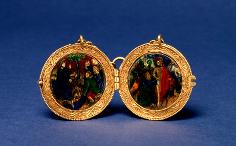 French - Locket with Christ's Entry into Jerusalem and Doubting Thomas - Walters 44590 - Open