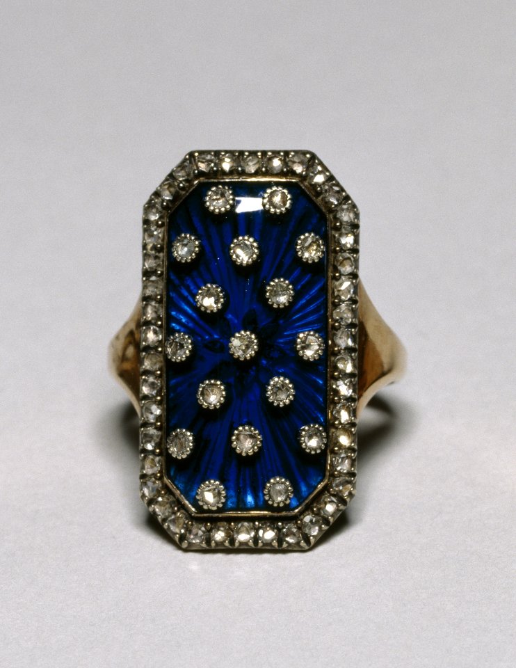 French - Ring with Celestial Motif - Walters 571792 - Top