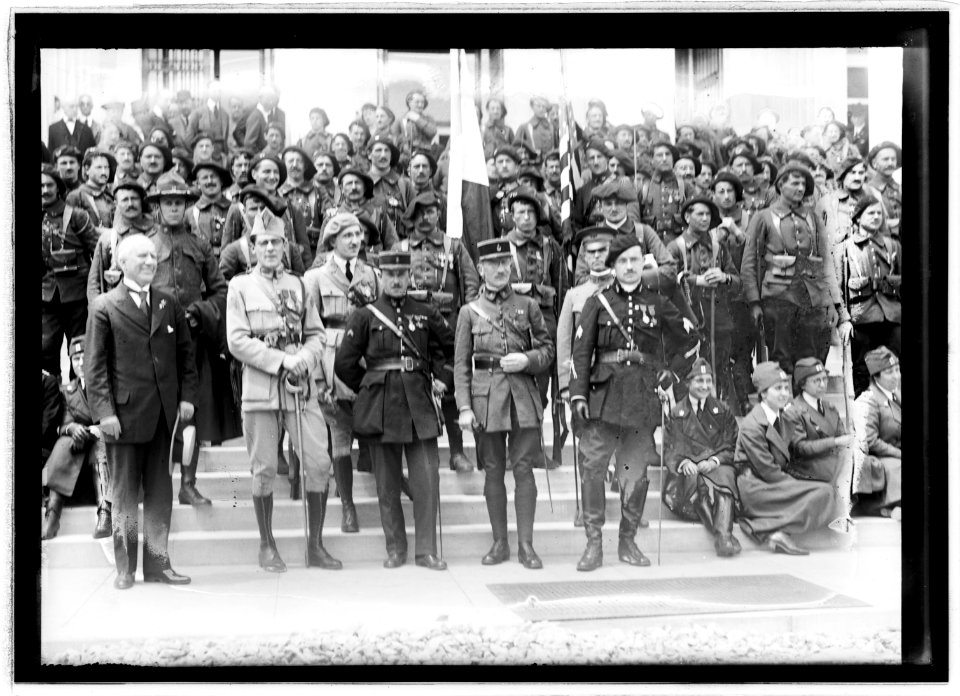 French Blue Devils, May 12, 1915 LCCN2016850958