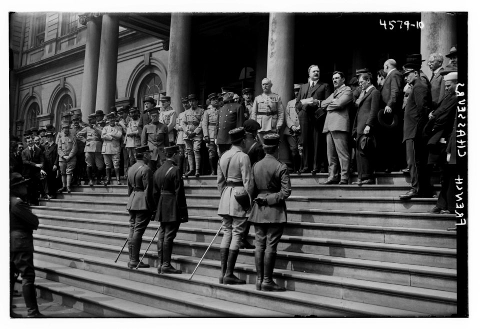 French chasseurs LCCN2014706933