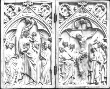 French - Virgin and Child and Crucifixion - Walters 71178 (2)
