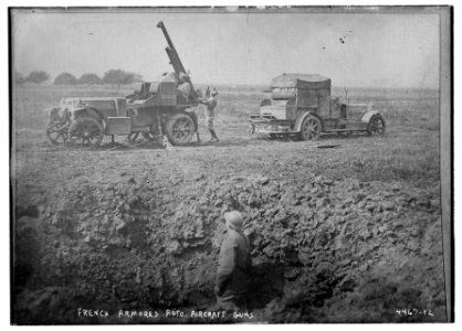 French armored auto. aircraft guns LCCN2014706244