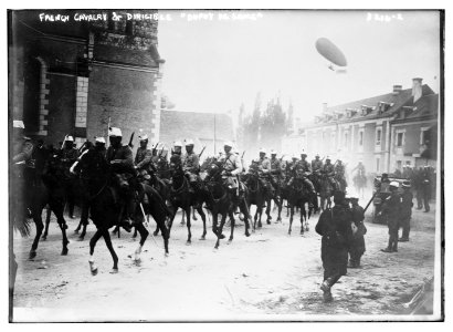 French Cavalry & Dirigible DUPUY DE LOME LCCN2014697379