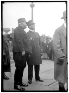 FRENCH COMMISSION TO U.S. JOFFRE & CHOCHEFRAT AT NAVY YARD LCCN2016865553