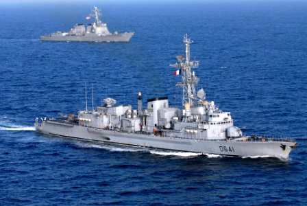 French destroyer Dupleix (D641) and USS Preble (DDG-88) underway in the Arabian Sea on 25 March 2007 (070325-N-0684R-823)