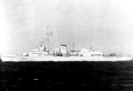 French destroyer Dupleix (D641) underway, circa in 1985