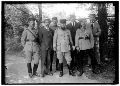 FRENCH ORDNANCE EXPERTS. LT. J. LAUSENT; LT. H. DUTIH; LT. J. BLANCHET; COL. L. MARTINON; LT. P. BERTHIER; CAPT. H. GUILLIMEN; A. COMLIER LCCN2016869427