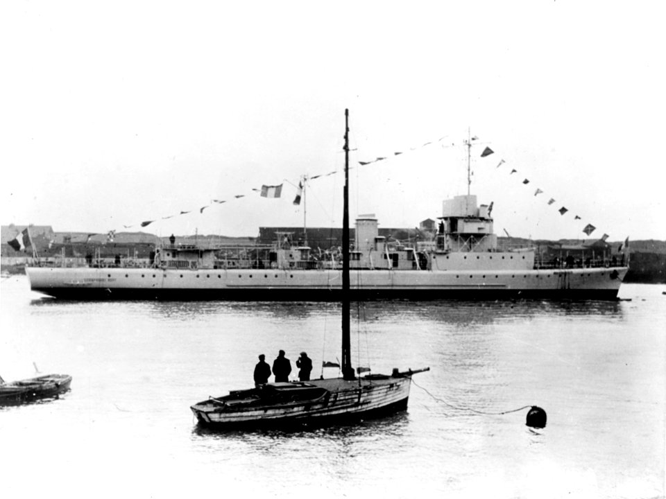 French minesweeping sloop Commandant Bory on 26 January 1939