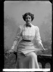 Frida Winnerstrand in Man kan aldrig veta at Vasateatern 1908 - SMV - NV104