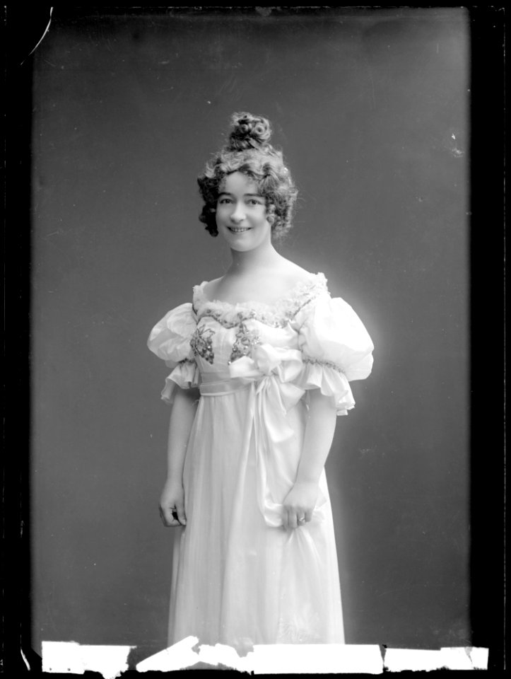 Frida Falk, rollporträtt - SMV - GF018