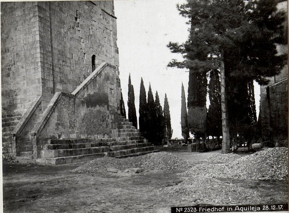 Friedhof in Aquileja 28.12.17. (BildID 15613494)